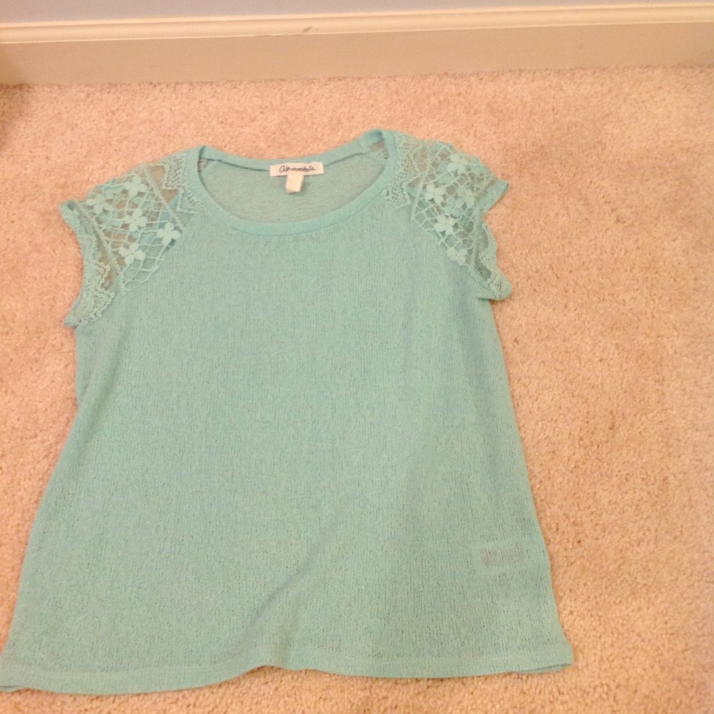 Aeropostale Short Sleeve Top-‎ Women's regular